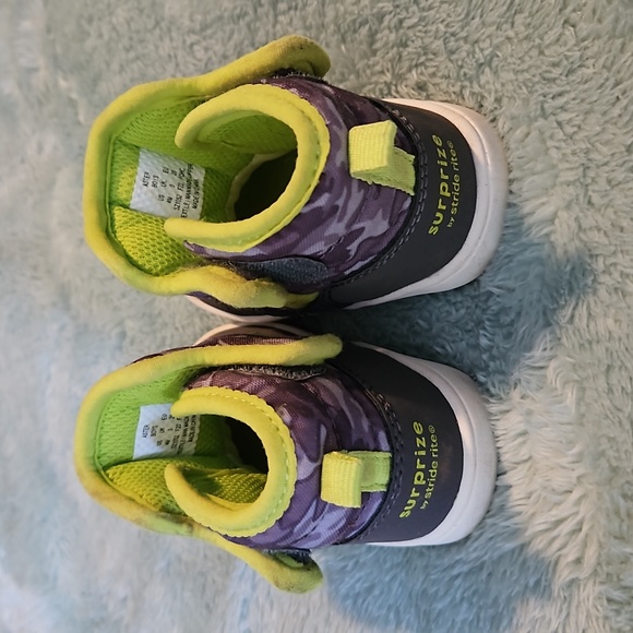 Toddler Stride Rite Surprize Boots - Picture 4 of 6